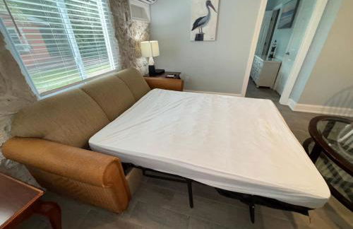 Dolphin Updated Cottage On River - 1 Mile to Beach Kitchen Washer Dryer - Foto 23