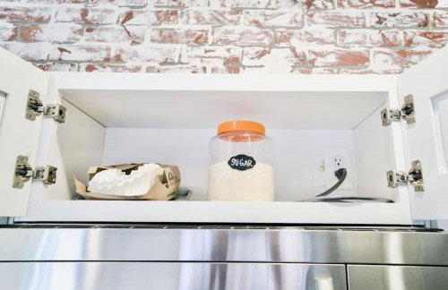 Boho Revival Modern Glam with AC in Downtown Albany - Foto 55