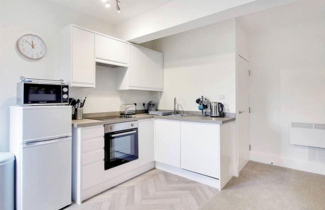 Stylish 1-bed Apartment - Heart of Tunbridge Wells - Foto 4