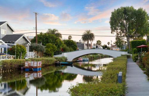 The Canal Escape - canal-front Italian villa - Foto 60