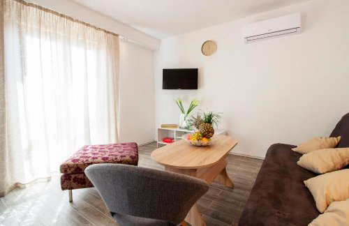 Hill Apartment with Private Pool - Foto 22