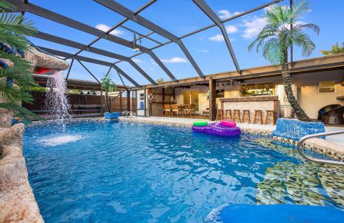 Fantasy Resort OMG PoolWaterfall outdoorKitchn Gym - Foto 40