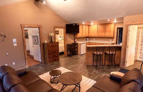 Woodland Camping Cabin for Biking near Arkansas Hills Trail in Colorado - Foto 13