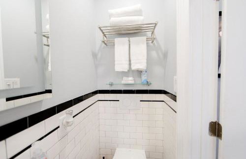 St Ann Creole Victorian - 5 bed-5 bath - Photo 12