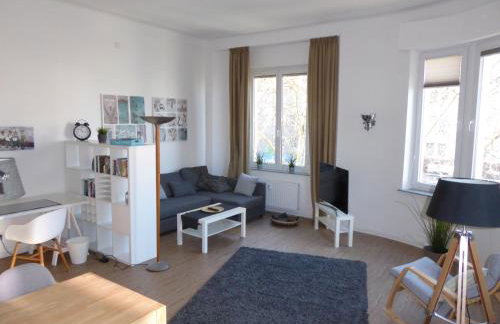 Bright, friendly flat in a well-maintained old building - Foto 1