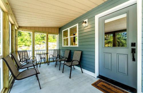 Spacious Cabin Complex with Flanders Pond Access, Ideal for Group Getaways, Located Near Sullivan, Maine - Photo 9