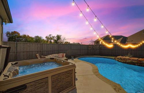 Vibrant Texas Escape - 5BR, Pool & Hot Tub - Foto 6
