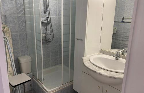 Appartement cosy au centre de La Bourboule, accueille 4 personnes - FR-1-858-27 - Foto 4