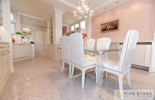 Le Majestic Promenade - Five Stars Holiday House - Foto 20