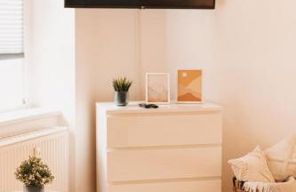 Studio Apartment im Zentrum mit Parkplatz & neuem Badezimmer - Foto 8