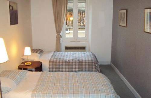 Pyrenees,Hiking, Cycling, Rafting,Fishing,4 Bed Apartment, Roof Terrace - Foto 6