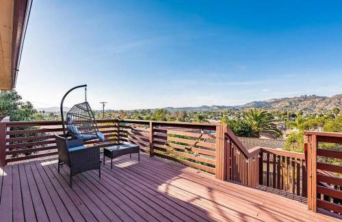 Mountains Views with Pool & Basketball, Relax & Play! - Foto 15