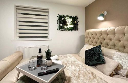 Fabulous Fiery Flat w body shower - Tylorstown - Foto 2