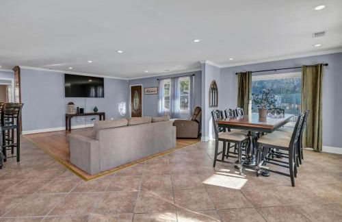 Pond View Retreat Spacious 3BR - Foto 10