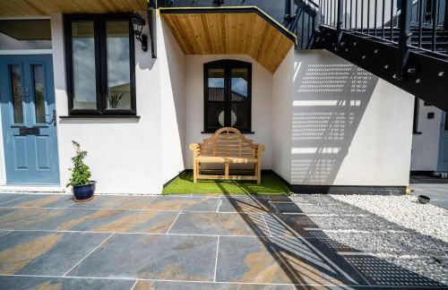 'The Retreat' - Stylish one bedroom apartment in Holt, Norfolk - Photo 21