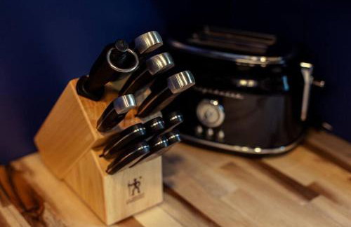 The Peacock - Artsy East Hill Getaway - Foto 21