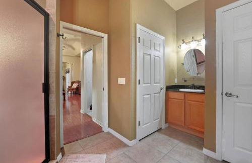 Charming 3BR Oasis Comfort, Pool & Sunshine home - Foto 36