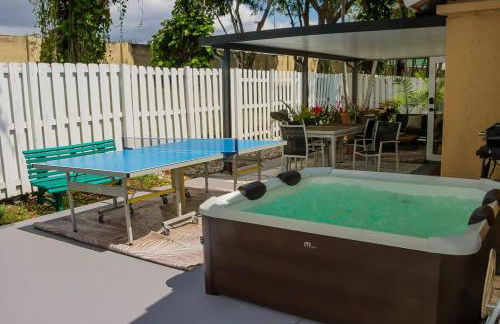 Designer Stylish Villa by Sawgrass with Hot Tub and Arcade Games - Foto 43