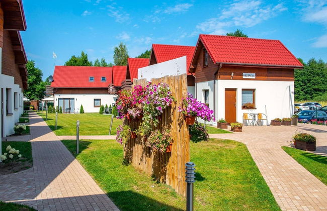Comfortable Ground Floor Apartment, Summer Pool - Photo 1