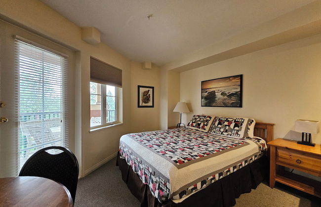 Borgata Lodge - Photo 13