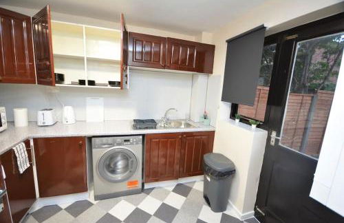 Spacious 3 Bedroom House in Beckton London - Foto 7