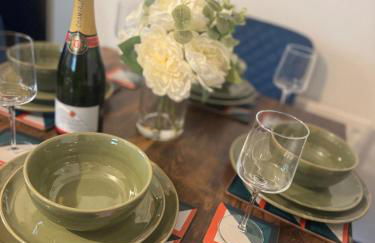 2BR Apt FREE parking Royal Lpool Golf Course Views - Foto 6