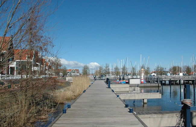 Boat in Volendam Near Marina Museum - Foto 29