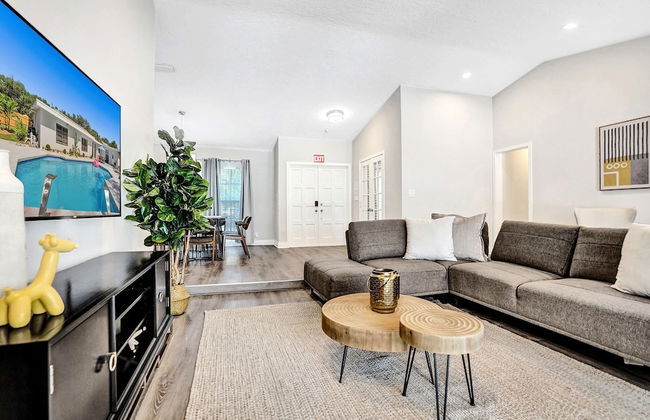 7 Br Home with Pool Gameroom & Soccer - Foto 36