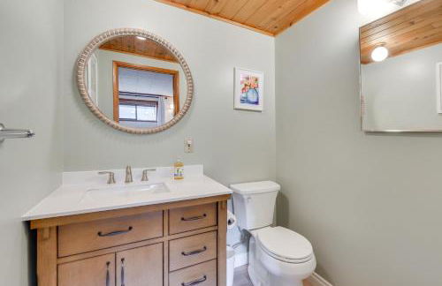 Beach and Bay Access! 5-Acre Whidbey Island Retreat - Foto 17