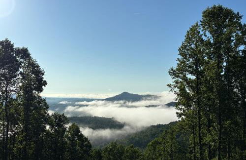 Charming Cabin with Incredible Mountain Views - Foto 30