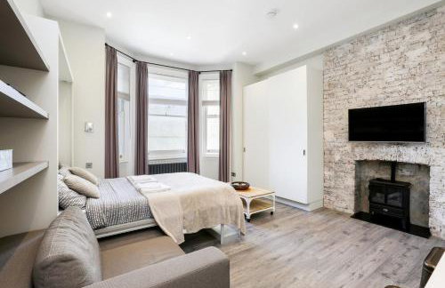First floor- studio 5 min walk to West Hampstead. - Foto 1
