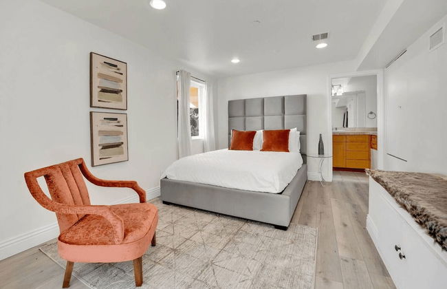 Castlewood by Avantstay Malibu Cliffside + View - Photo 19