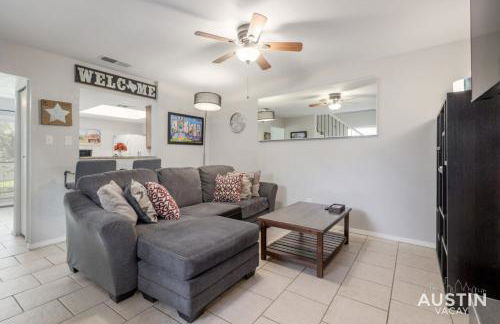2 Miles to DT Updated Pet-Friendly Home for Four - Foto 1