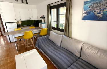 Apartamento en la Escala con piscina y parking - Photo 6