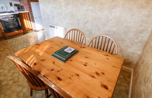 Honeysuckle - Photo 12