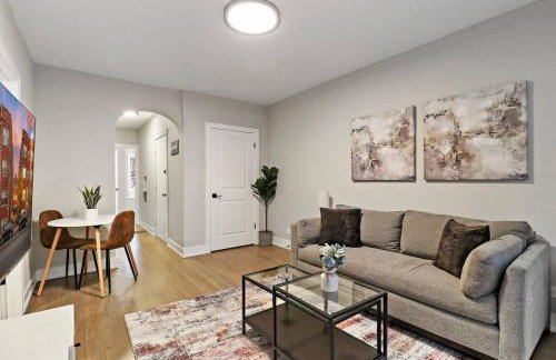 Cozy 2BR Apt - Perfect for a Seamless Stay - Montrose 1A - Foto 1