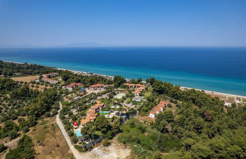 Eco Stone Villa with Private Pool and Jacuzzi - Photo 30