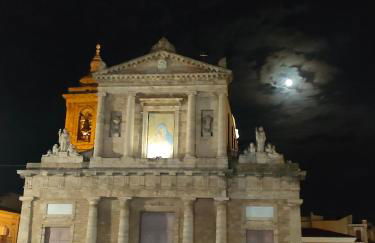 Under Royal - Foto 19