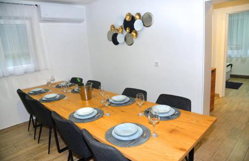 Natura Lux Holiday House with Pool and Jacuzzi - Foto 44