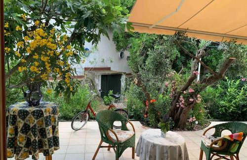 Whole house Ariela, 20m to the beach, has a barbecue, 2 terraces - Foto 2