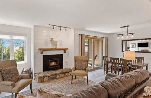 Mountainside Cozy Walk to Gondola Hot Tub Condo - Foto 1