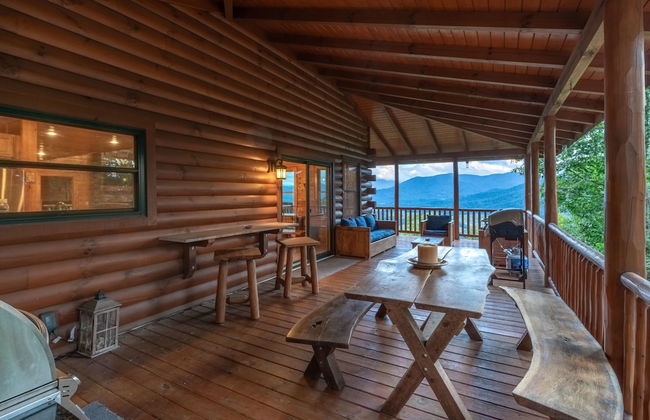 Luxury 4200 Sqft Log Cabin on 50 Acres Sleeps 16 - Foto 19