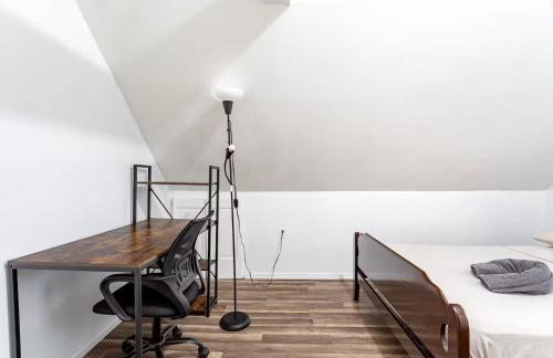 Entire 3bdr home w/parking, backyard, FirePit, BBQ - Foto 27