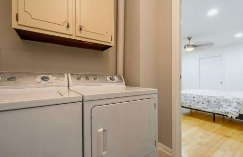 Pool and Game Room Spacious Brandon Home - Foto 29