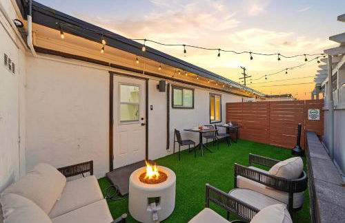 Explore North Park Chic 2br with Fire Pit Sleeps 6 - Foto 43