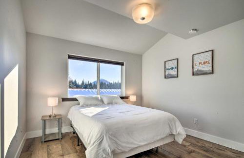 Mendenhall Valley Escape with Furnished Deck! - Foto 25