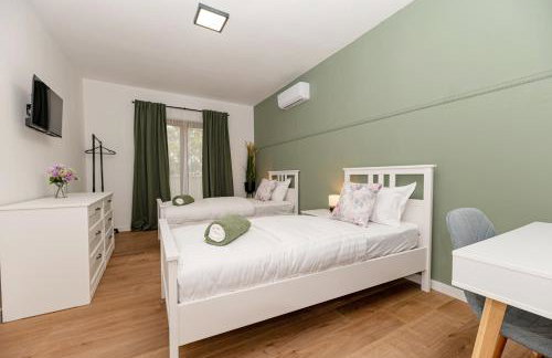 Villa Pietro with a heated Saltwater pool - Photo 8