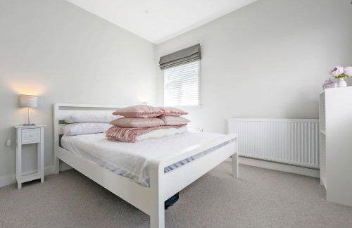 One Elms Way - Sleeps 8 - West Wittering - Foto 37