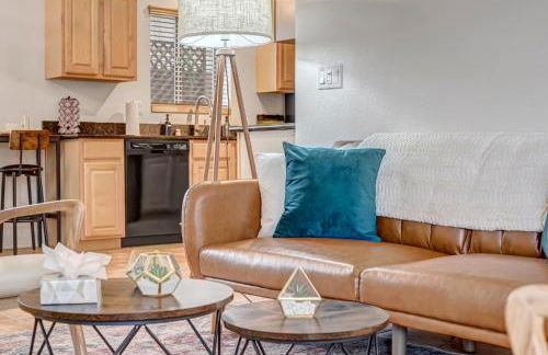 Chic Poolside Oasis - Karaoke - BBQ - Games - Foto 35