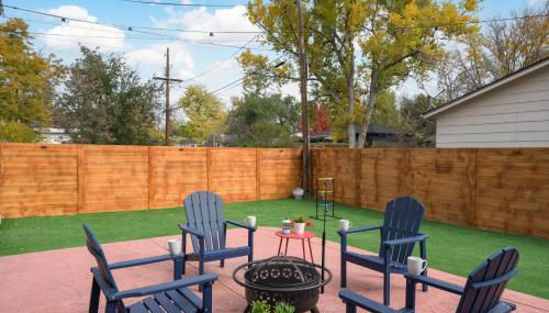 Cozy Family Retreat with Yard - Walk to Olde Town - Foto 2